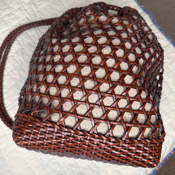 Vintage Talbots Woven Leather Bucket Bag - Picture 2 of 15